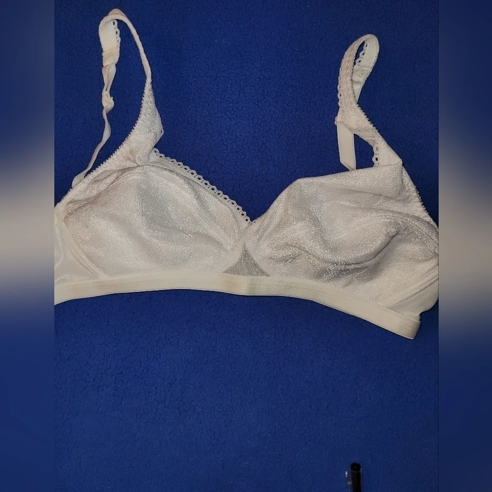 Playtex sample NWOT style 34B